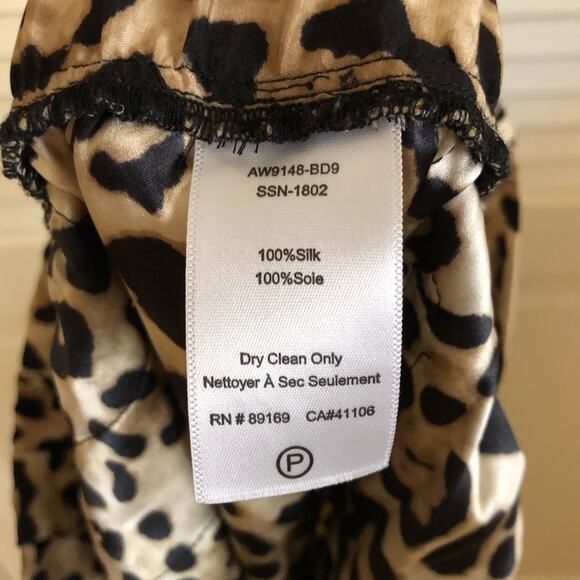 ATM Anthony Thomas Melillo Leopard Print Silk Cropped Joggers - Picture 9 of 9